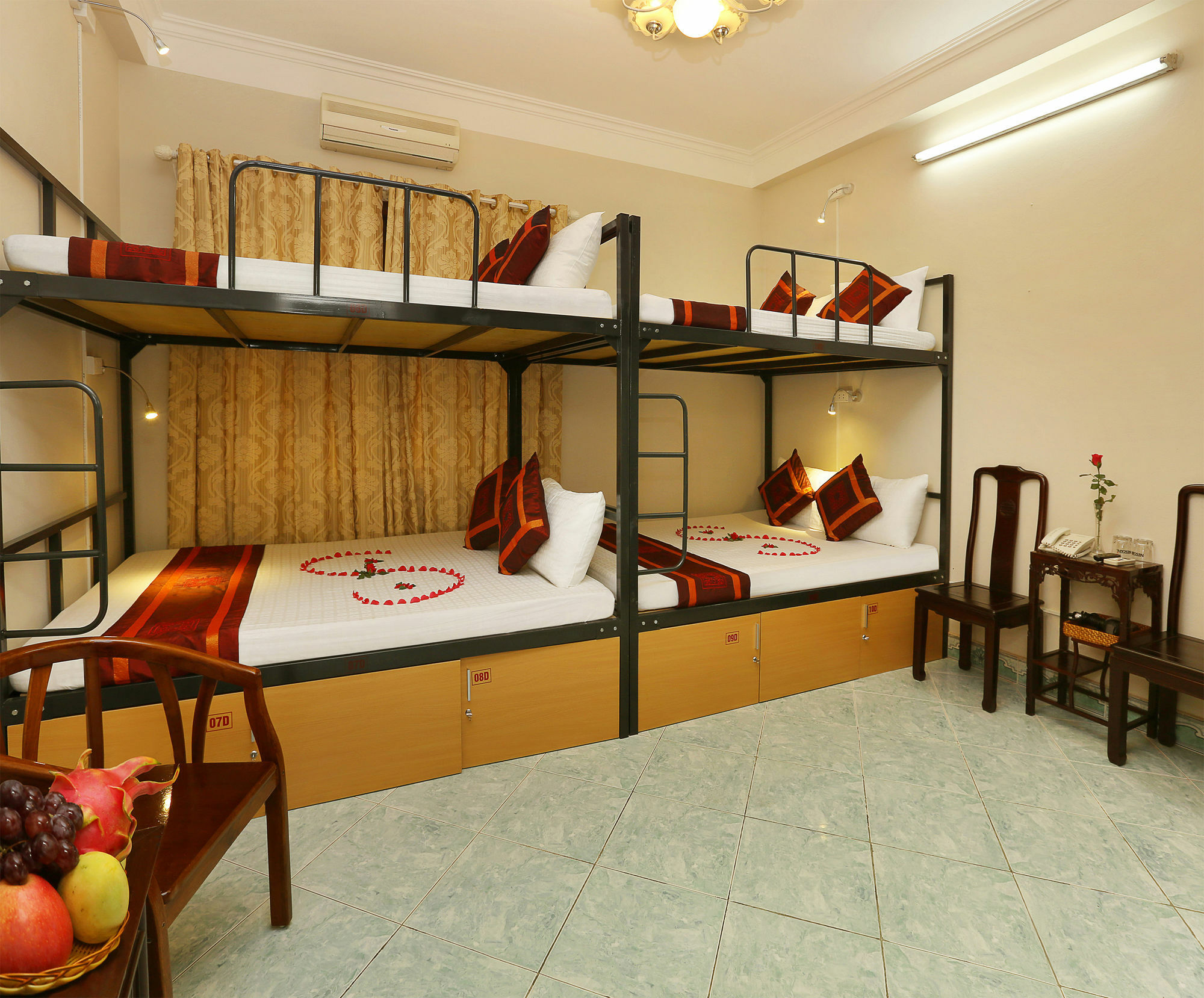 Hanoi Old Quarter Hostel Bagian luar foto