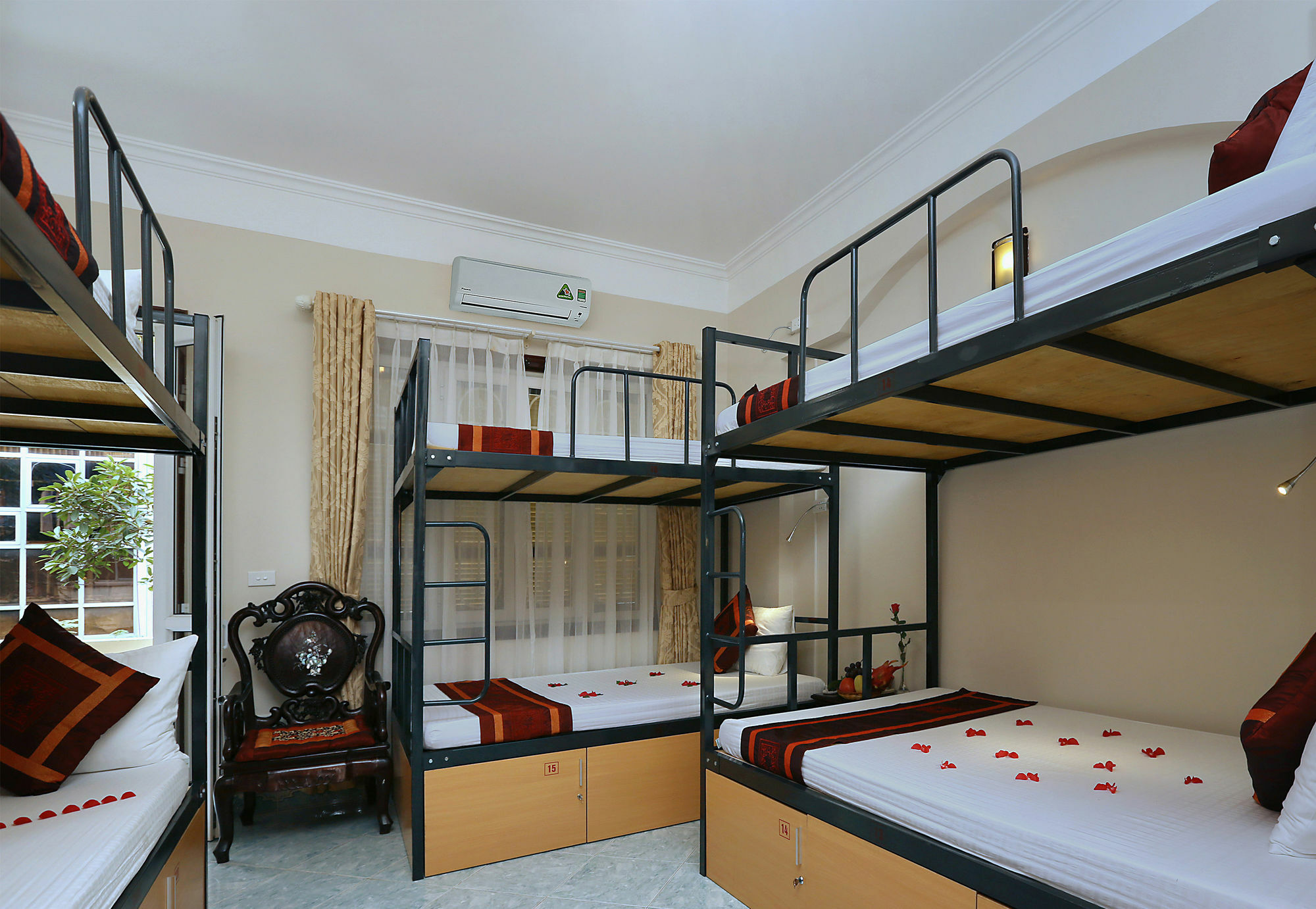Hanoi Old Quarter Hostel Bagian luar foto