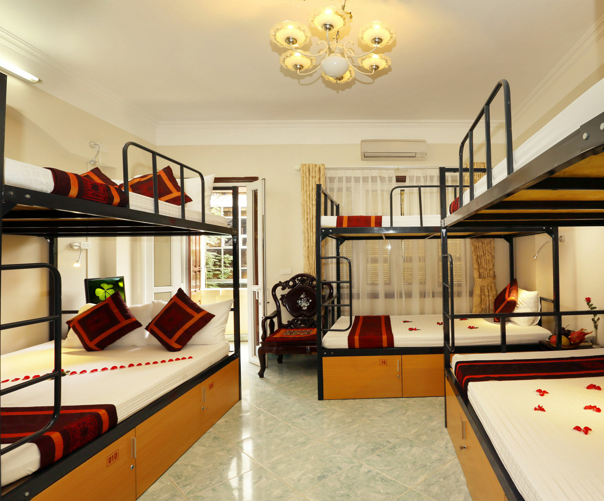 Hanoi Old Quarter Hostel Bagian luar foto
